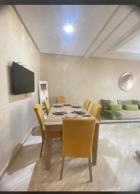 Hi, nice 2 bedroom Apparment,